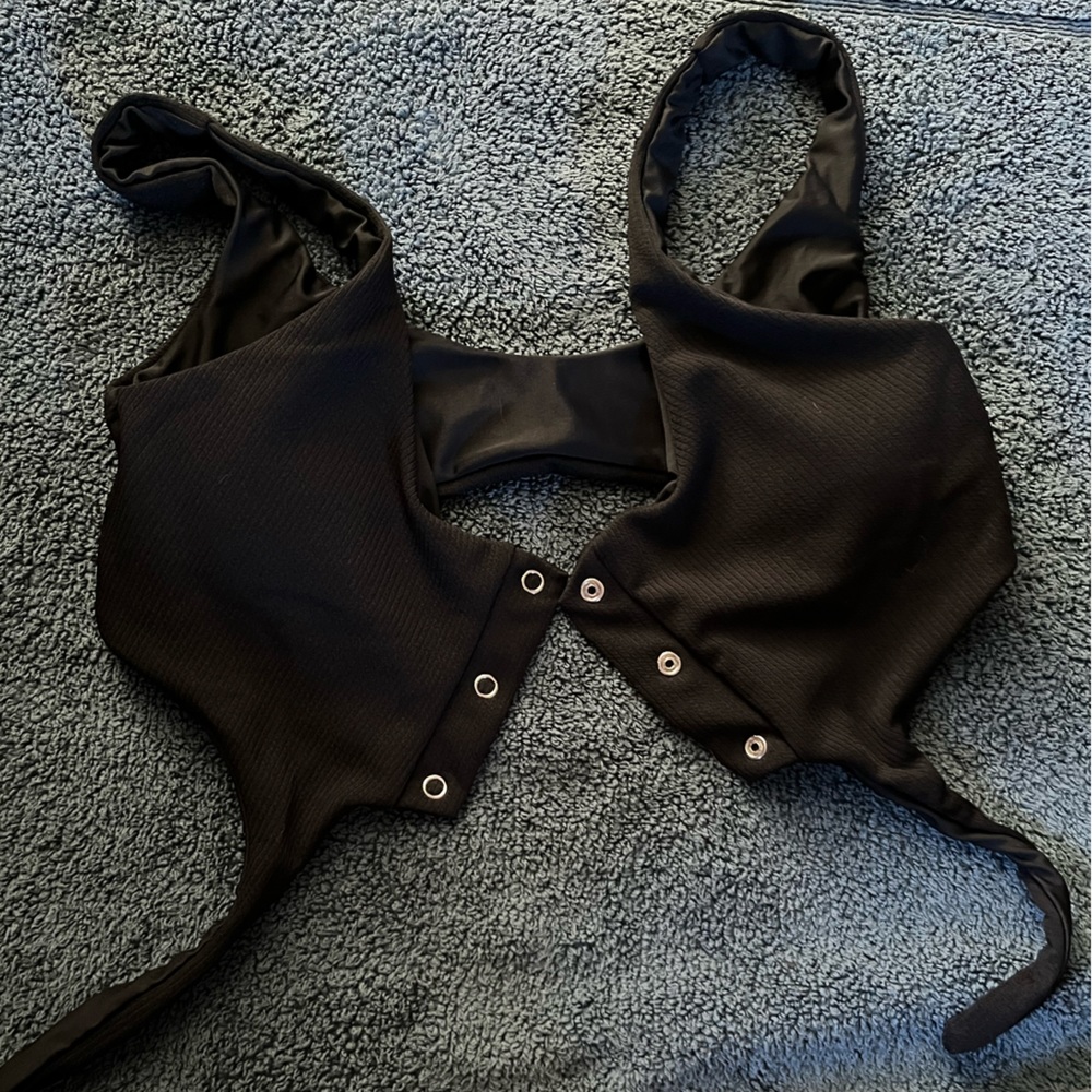 Black bikini top - Picture 2 of 3